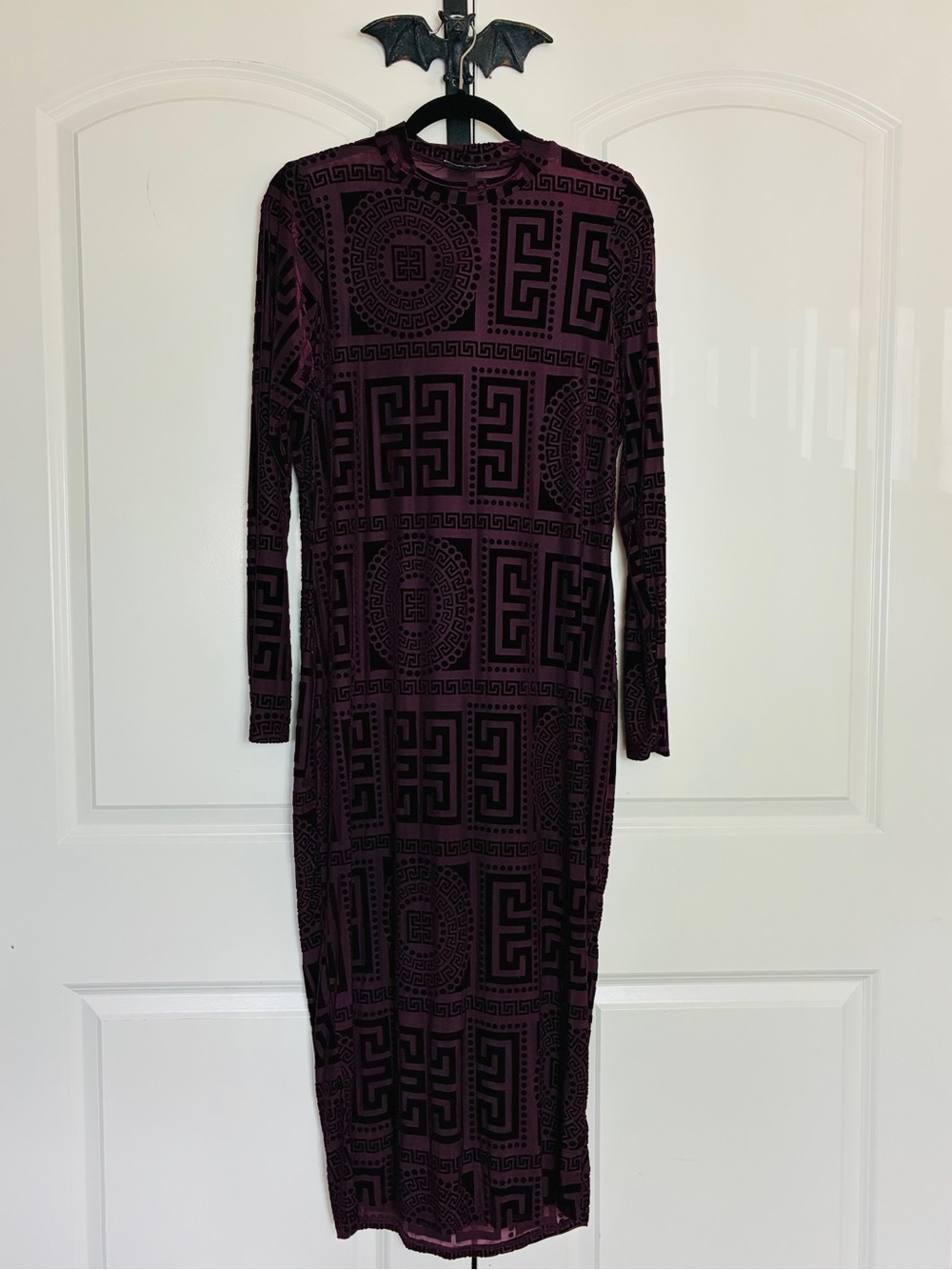 Gothic Women's Long Sleeve Deep Plum Dress with Velvet and Sheet material 3X